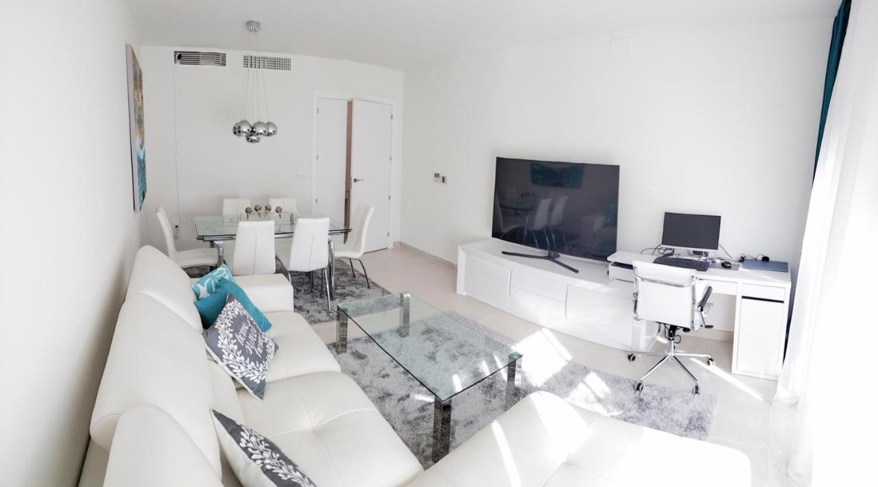Apartamento Lovely Centrally Located In Estepona