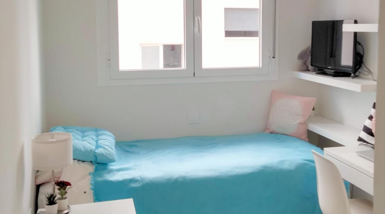 Lovely Centrally Located In * Estepona