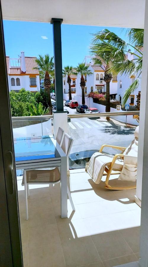 Lovely Centrally Located In * Estepona