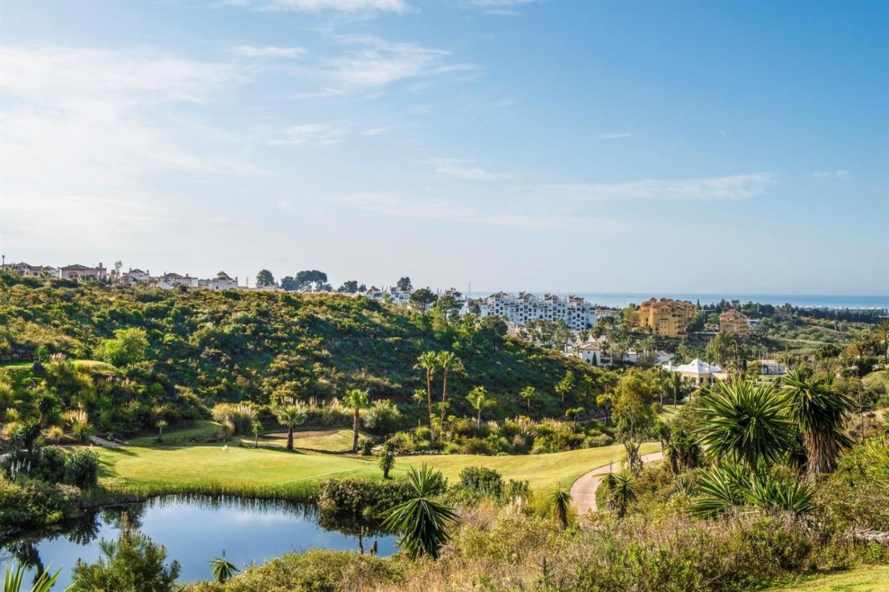 Beachside With Sea View * Estepona