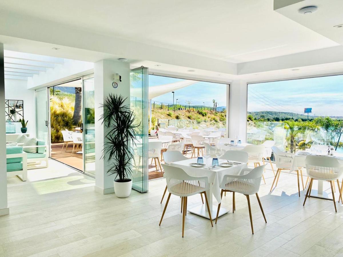 Apartment Al-1514 - 3 Bedrooms Estepona