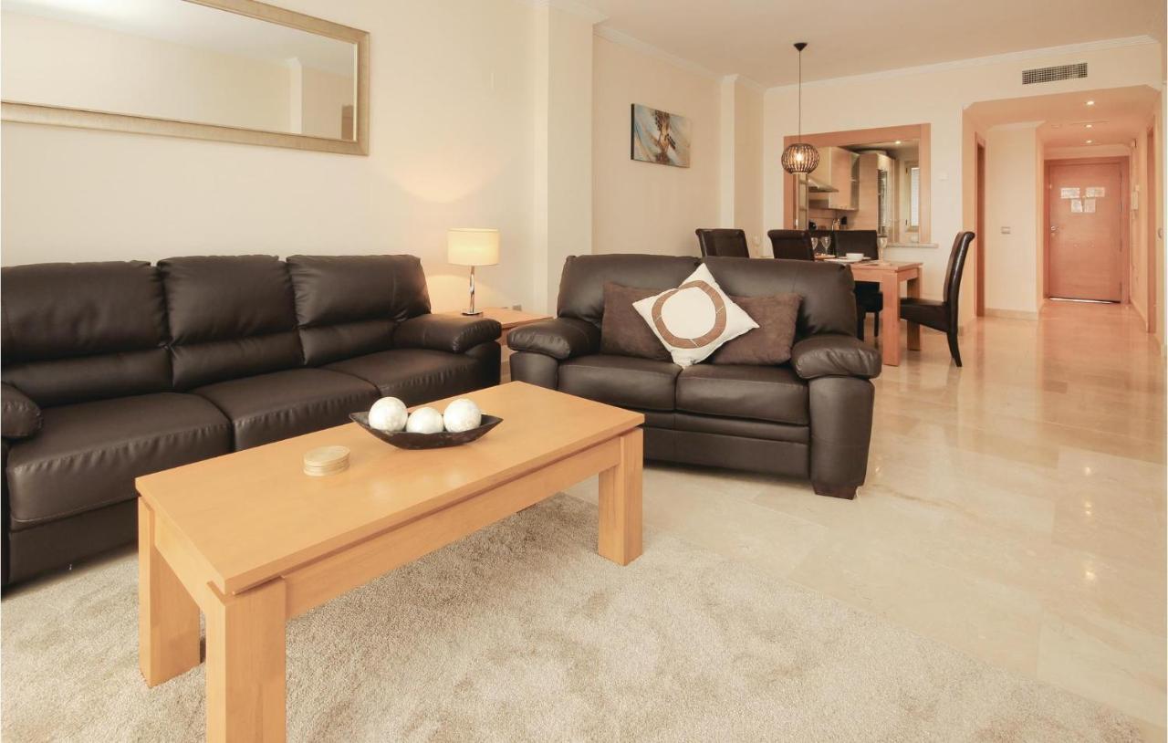 Appartement Nice In Benahavs With 2 Bedrooms, Outdoor Swimming Pool And Swimming Pool *