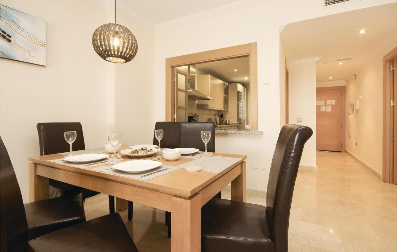Nice In Benahavs With 2 Bedrooms, Outdoor Swimming Pool And Swimming Pool Estepona