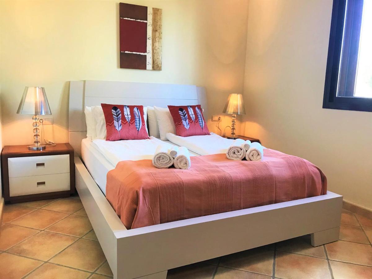 El Paraiso Apartment *