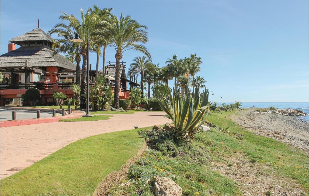 Apartment Nice Apartment In Benahavs With 2 Bedrooms, Wifi And Swimming Pool *