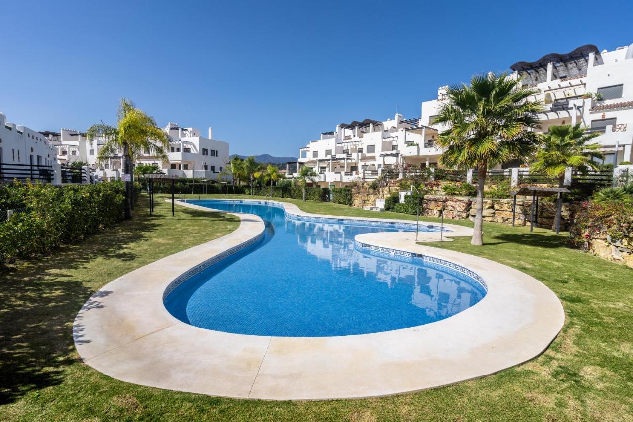 Apartment Luxe With Sea View Estepona
