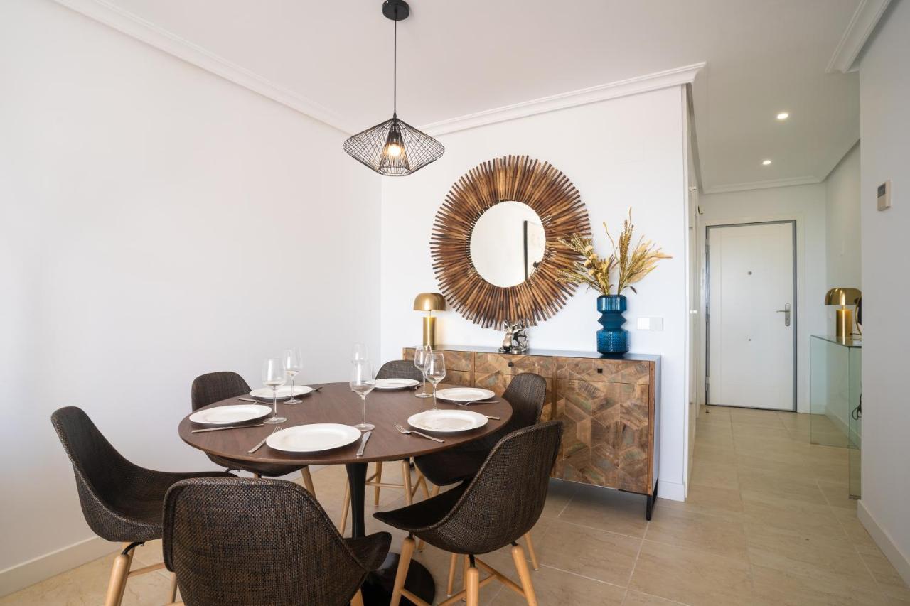Luxe With Sea View *