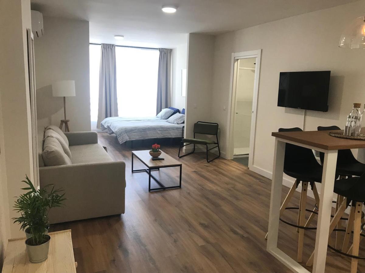 Gmc Turistics - Plaza De Flores Apartment *