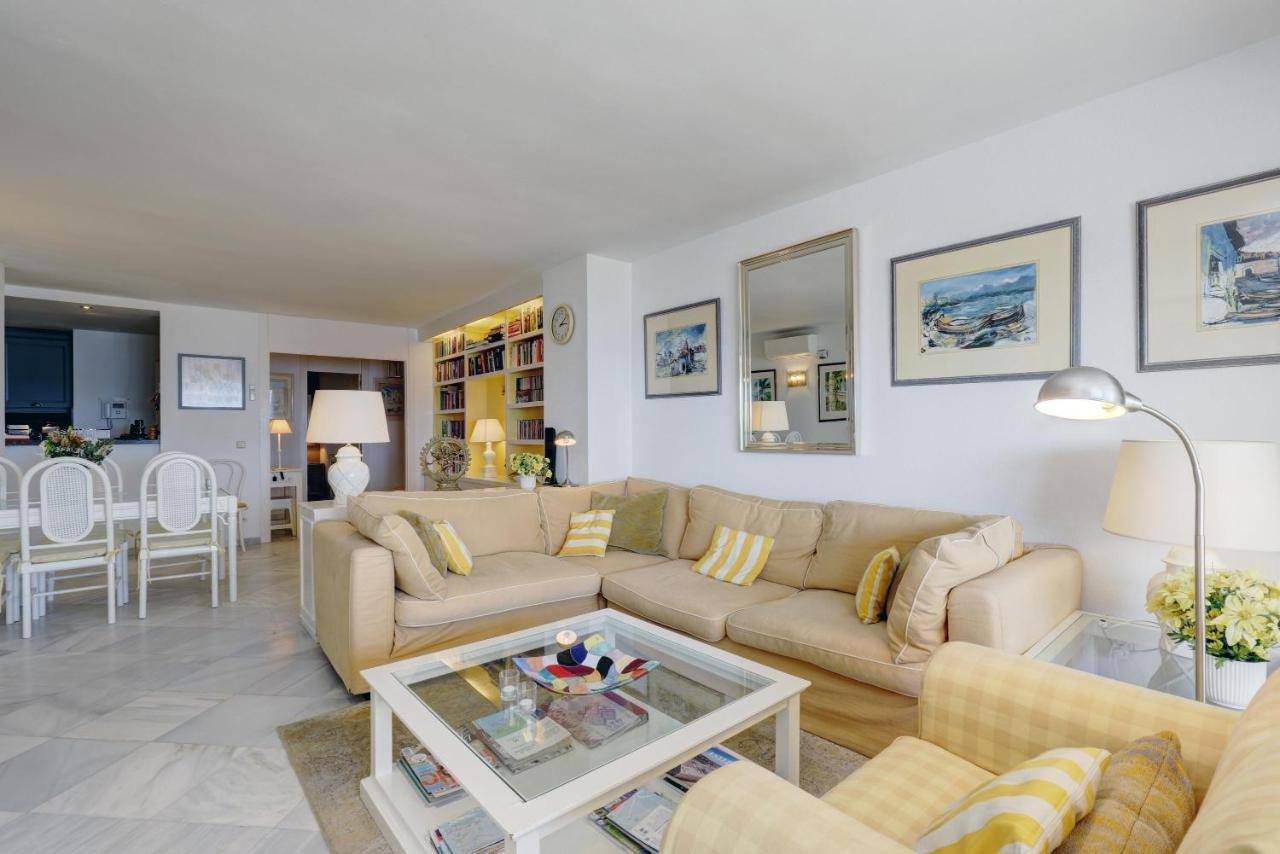 Apartment - Car Included
