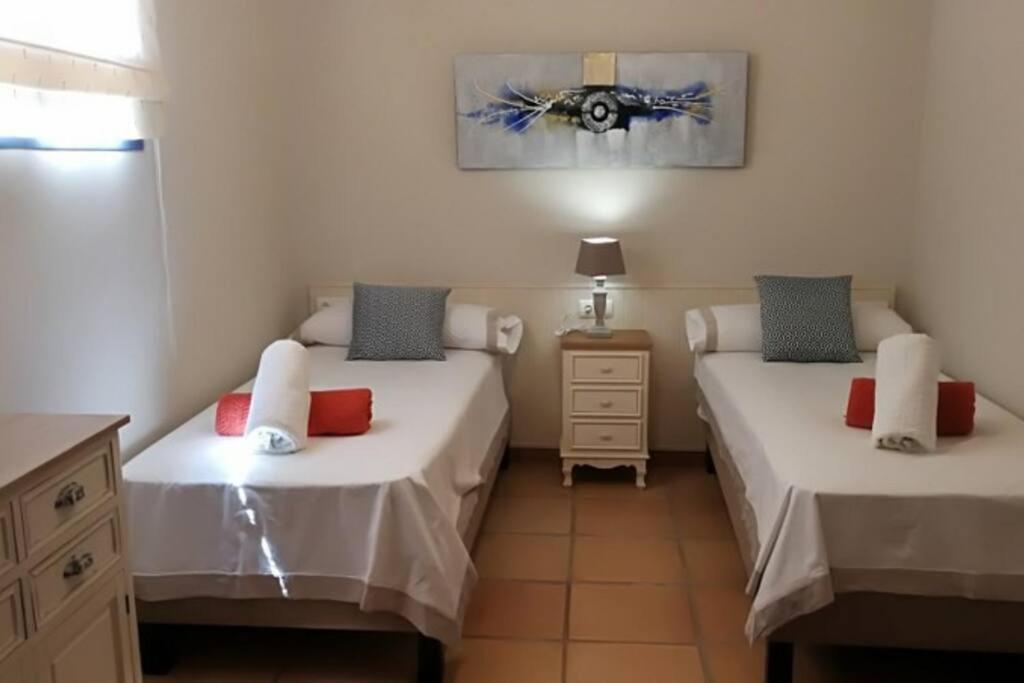 Amazing To Rent At - Near Beaches Villa *