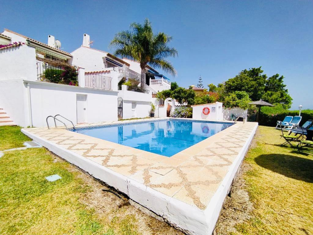 Villa Bonita Andaluza Vistas Al Mar Y Naturaleza Estepona