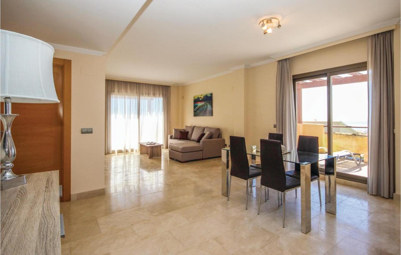 Amazing In Benahavs With 2 Bedrooms, Outdoor Swimming Pool&swimming Pool Appartement