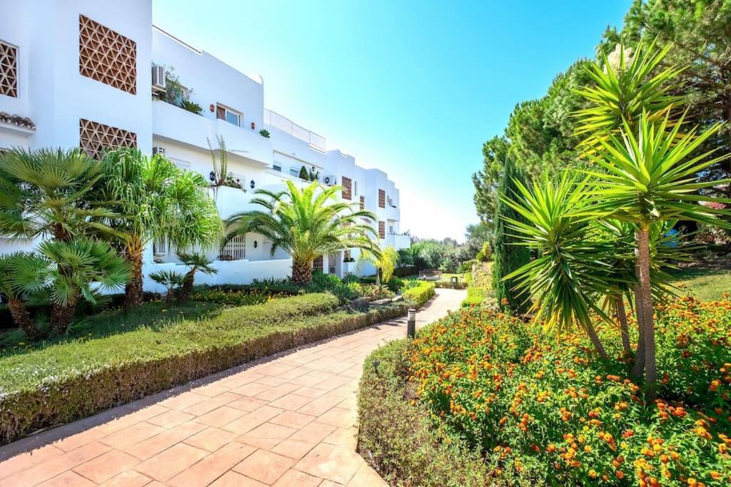 Penthouse With 250 Sqm Roof Terrace Near The Appartement