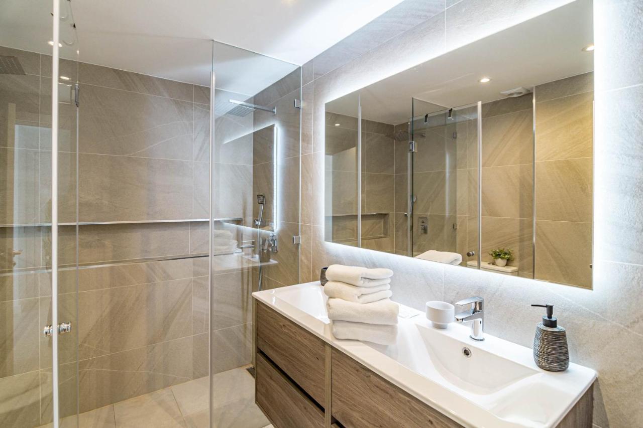 Appartement Penthouse With 250 Sqm Roof Terrace Near The