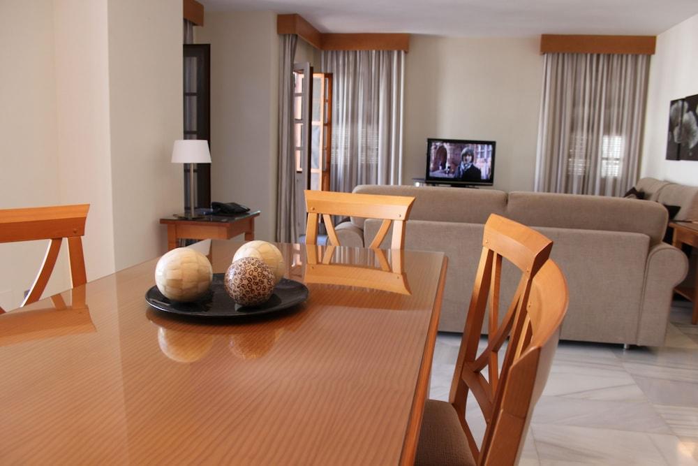 Macdonald Villacana Apartment *