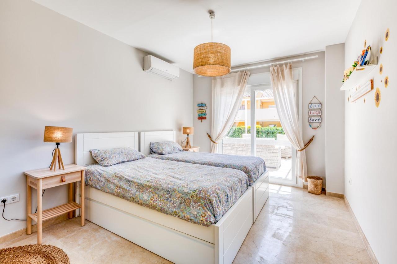 Hanami Puerto Alto Pa 4-4 Apartment Estepona