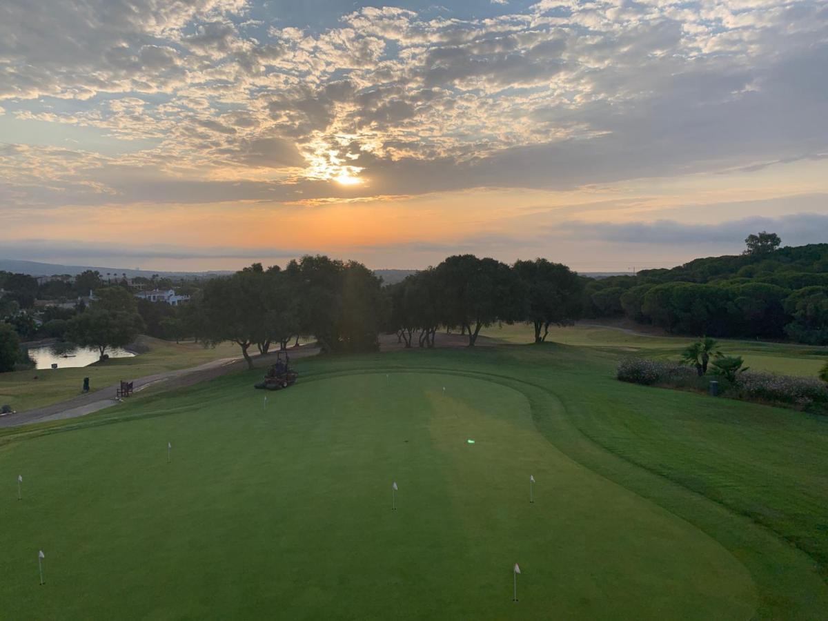 Sunset Golf & Pool Estepona Apartment Estepona