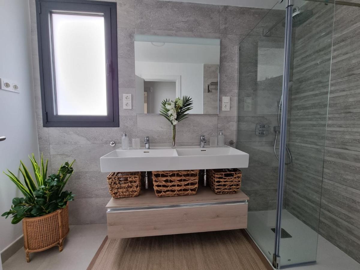 Apartment Sea & Village Luxury In The Marina Estepona