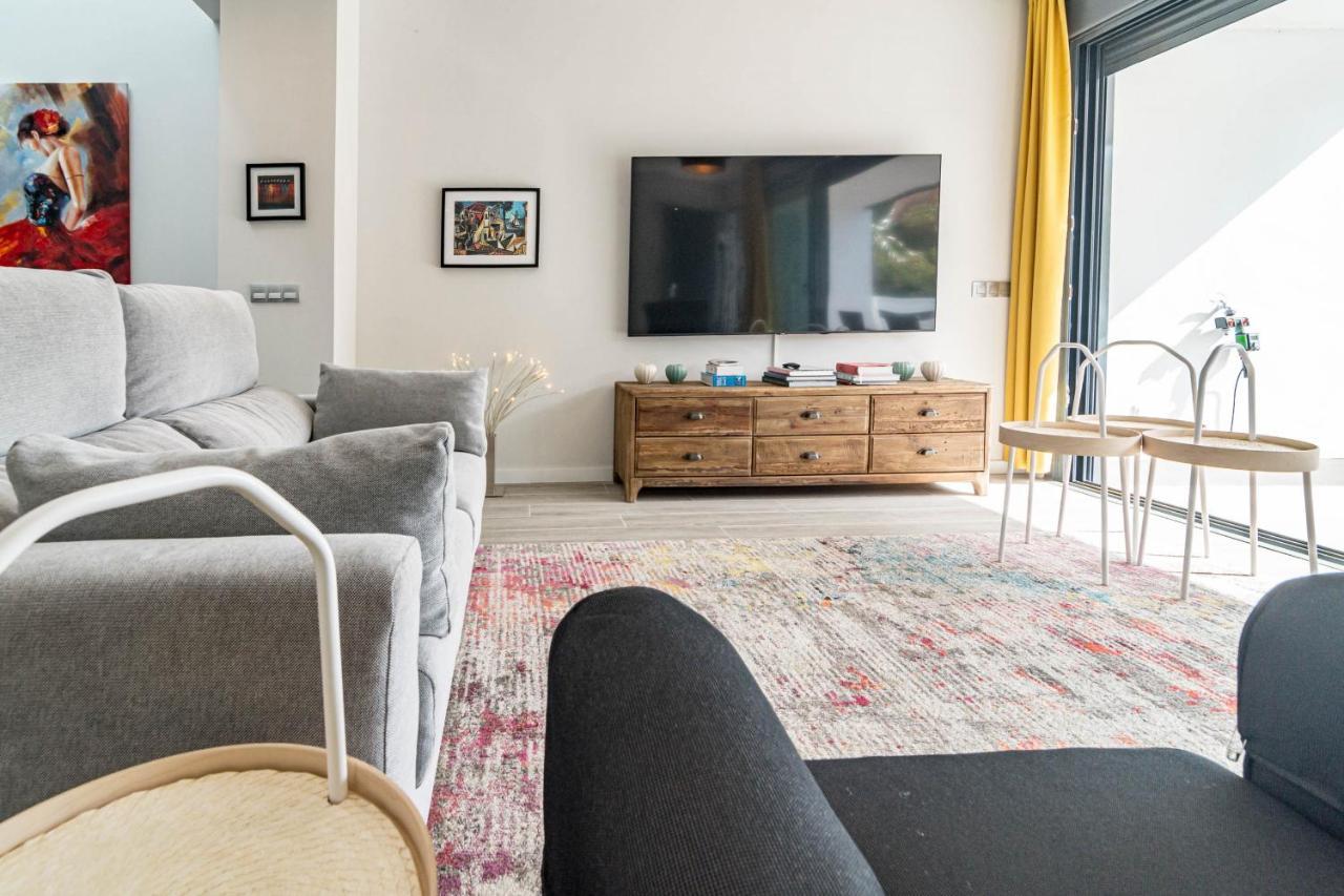 Lmt46 - Modern Style Spacious Townhouse Holiday home Estepona