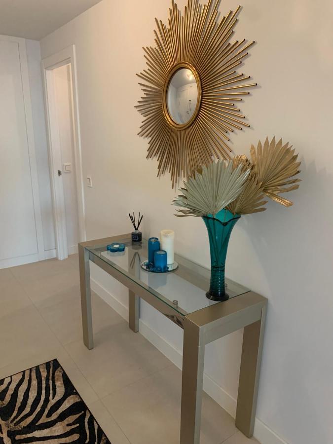 Casa Casu New Stunning 3 Bed Raised Ground Floor & Huge Balcony With Sea Pool & Mountain View Indoor & Outdoor Swimming Pools & Gym Walking Distance To Port Traveller Award 2023