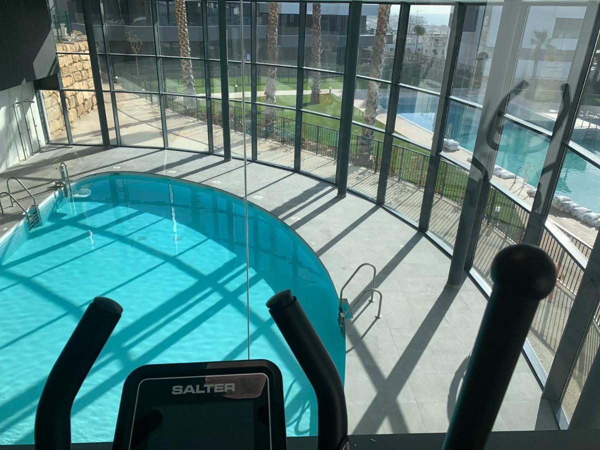 Casa Casu New Stunning 3 Bed Raised Ground Floor & Huge Balcony With Sea Pool & Mountain View Indoor & Outdoor Swimming Pools & Gym Walking Distance To Port Traveller Award 2023 Appartement Estepona