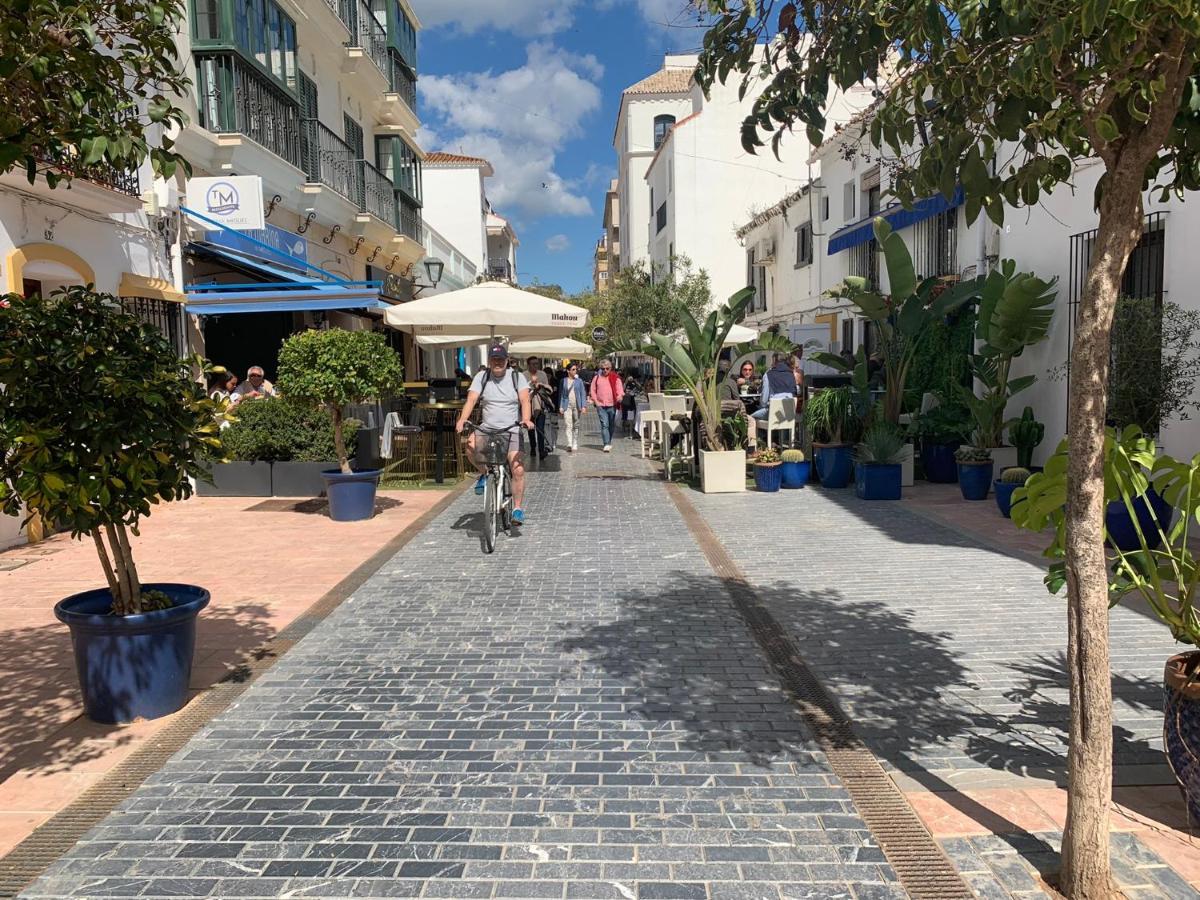 Casa Casu New Stunning 3 Bed Raised Ground Floor & Huge Balcony With Sea Pool & Mountain View Indoor & Outdoor Swimming Pools & Gym Walking Distance To Port Traveller Award 2023 *