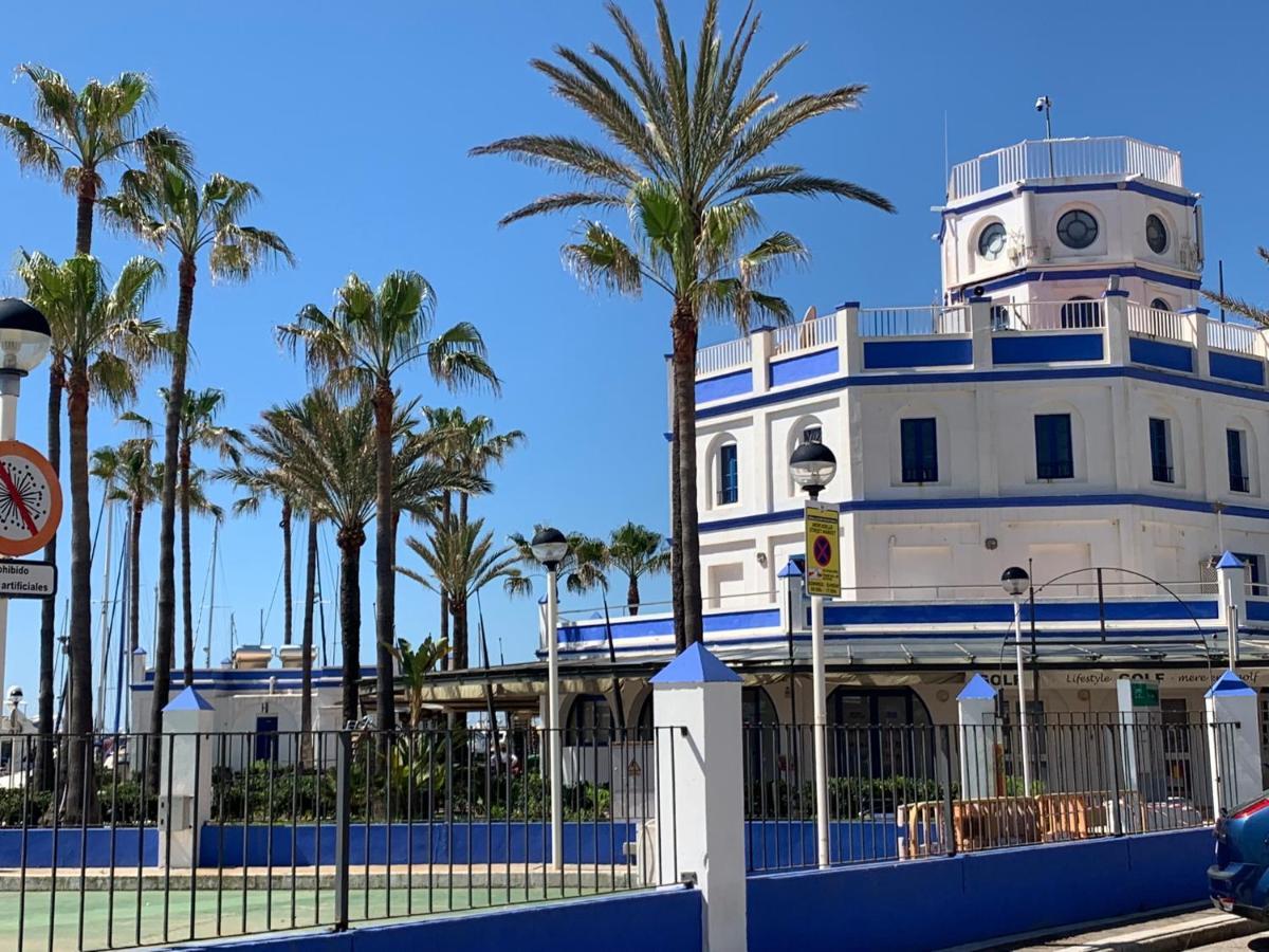 Casa Casu New Stunning 3 Bed Raised Ground Floor & Huge Balcony With Sea Pool & Mountain View Indoor & Outdoor Swimming Pools & Gym Walking Distance To Port Traveller Award 2023
