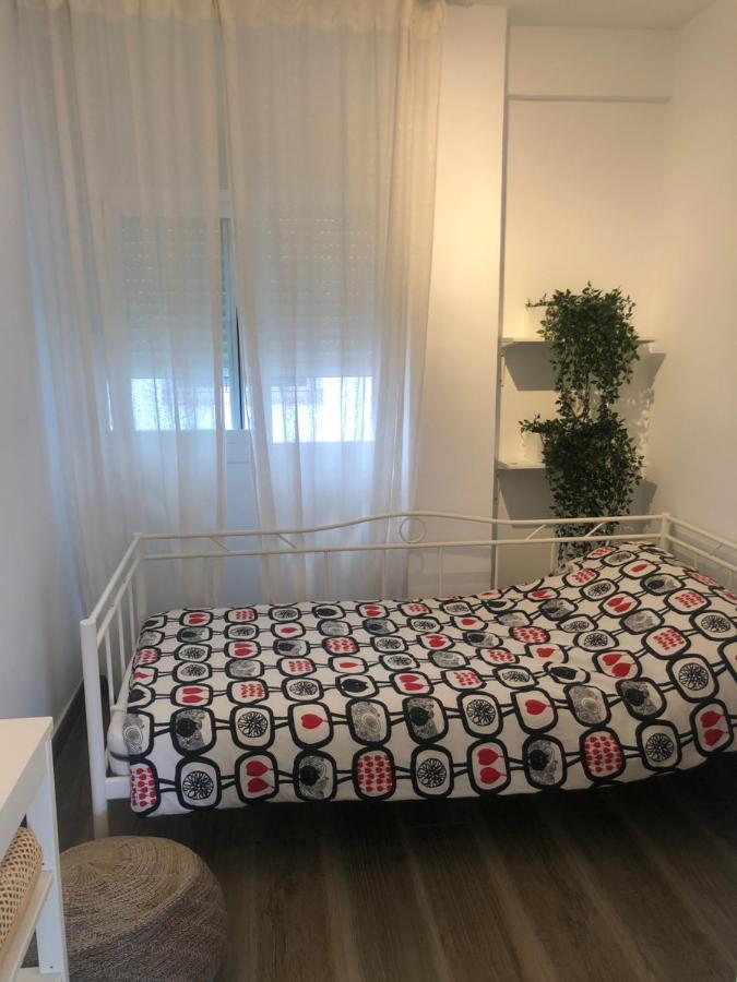 Front La Rada Apartment *