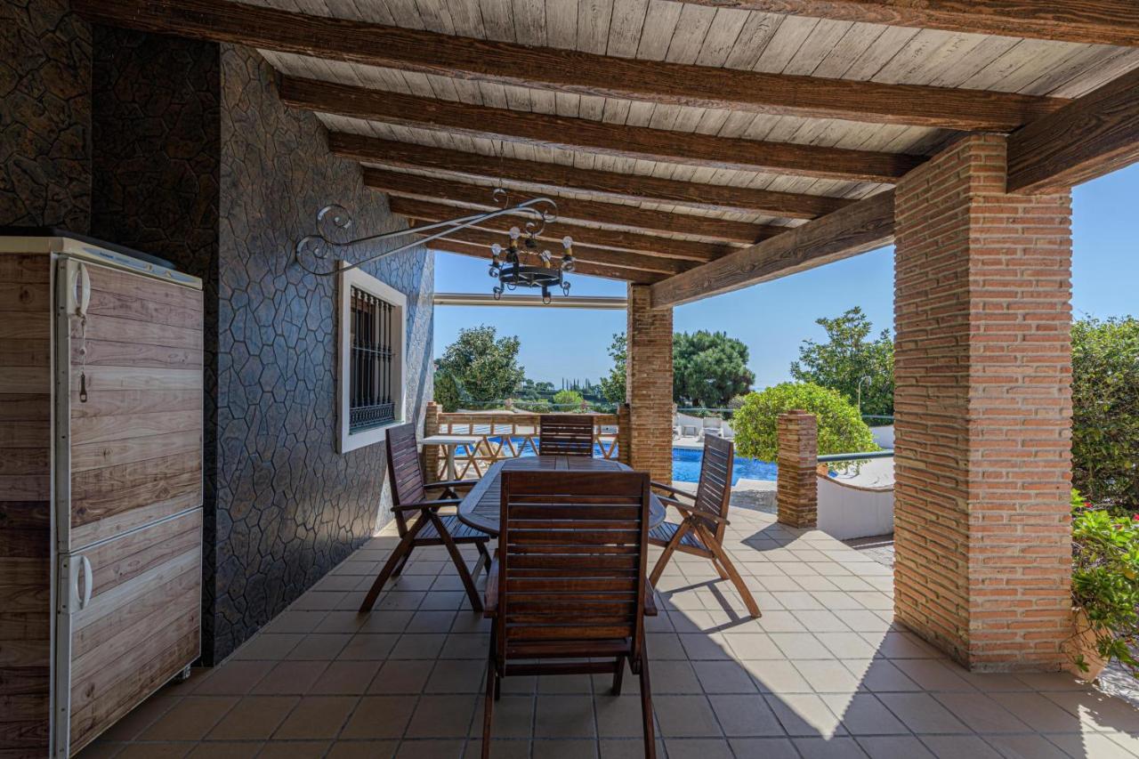 Lina Estepona