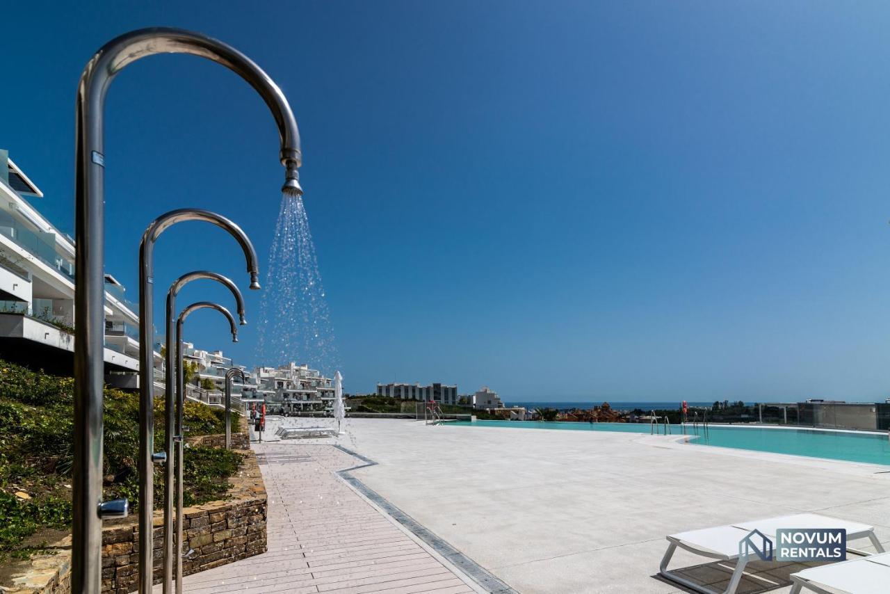 Newly Built 3-bdrm Luxury W/ Stunning Sea Views Apartamento