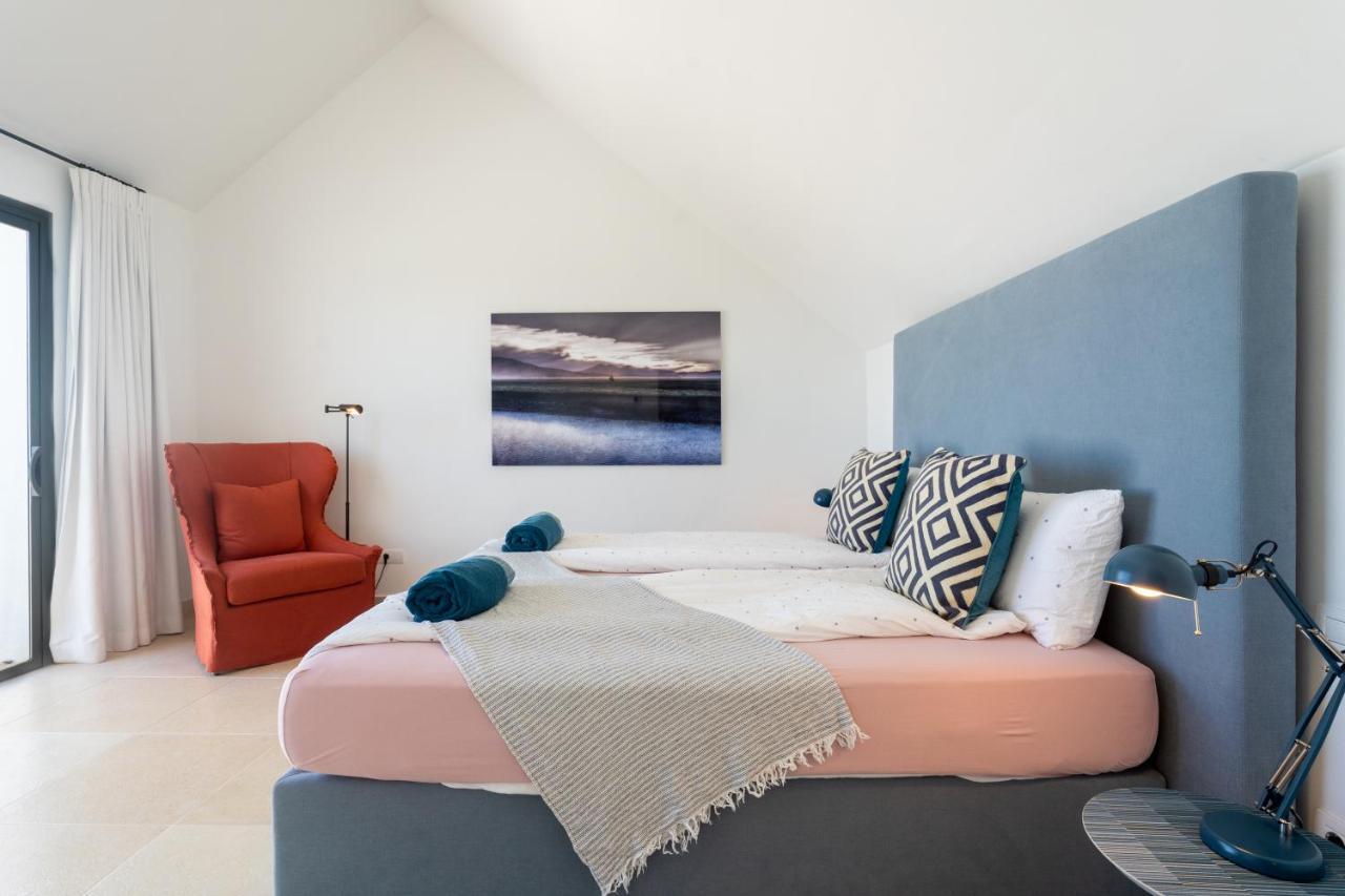 Duplex Penthouse With 3 Bedrooms *