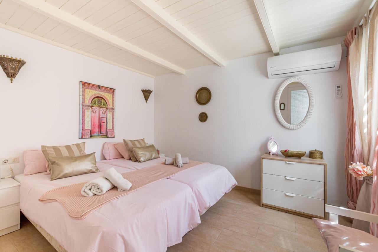 For Rent In Villa