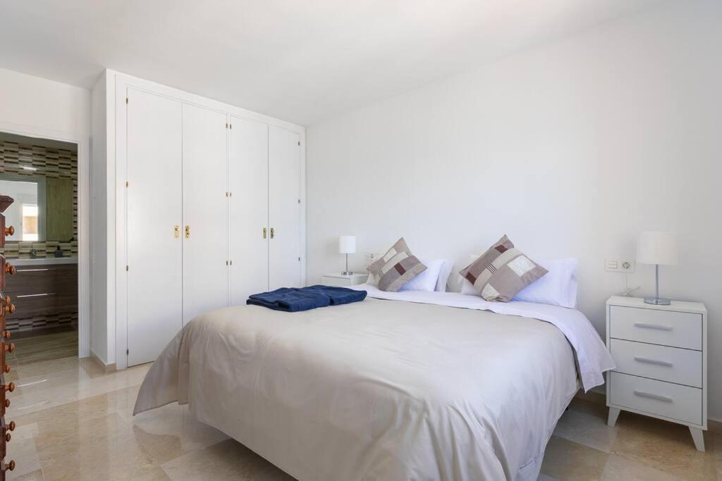 Seaview Marine Port With Pools Appartement *
