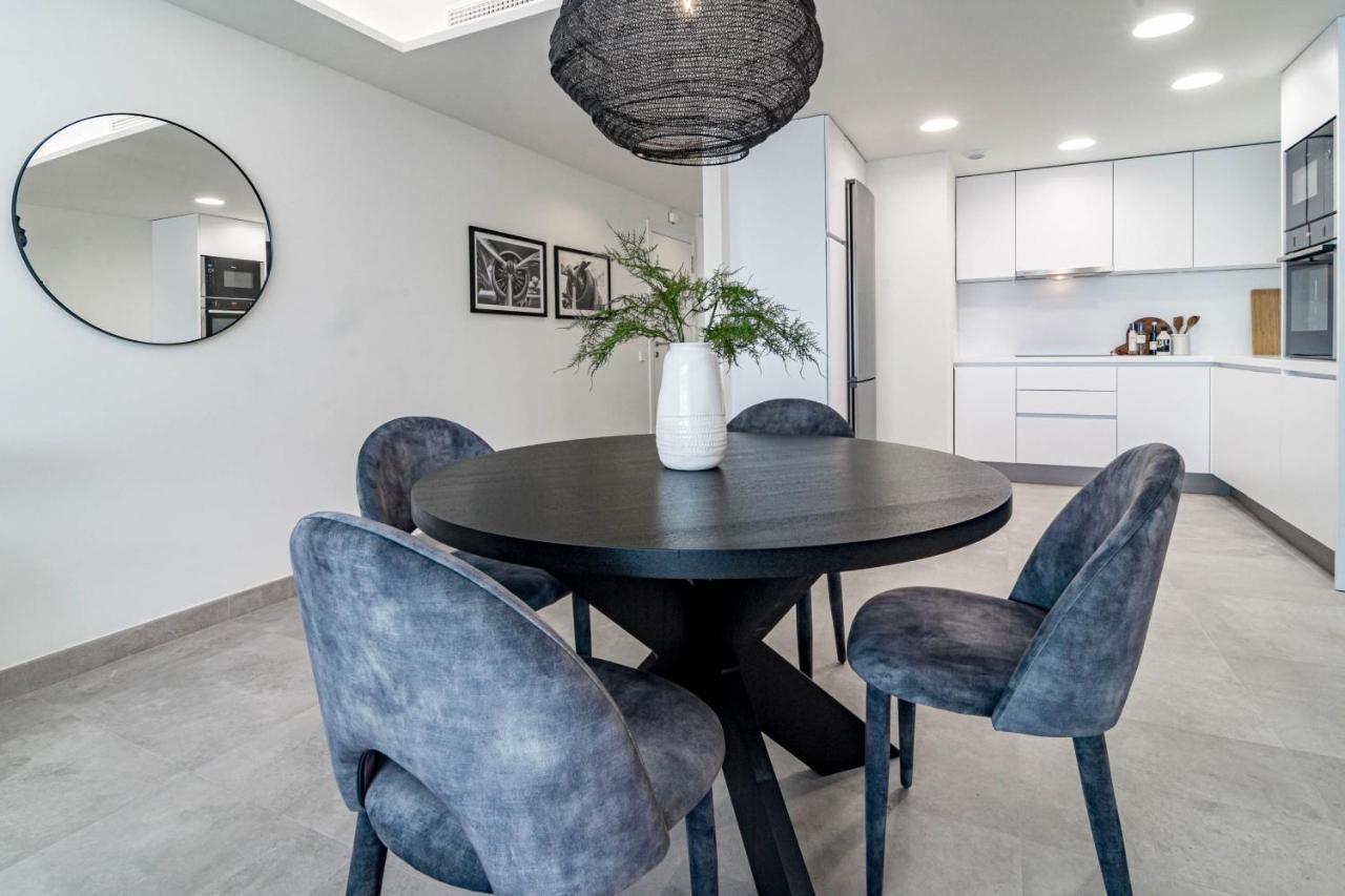 Inf42m- Modern Apartment, Families Only * Estepona
