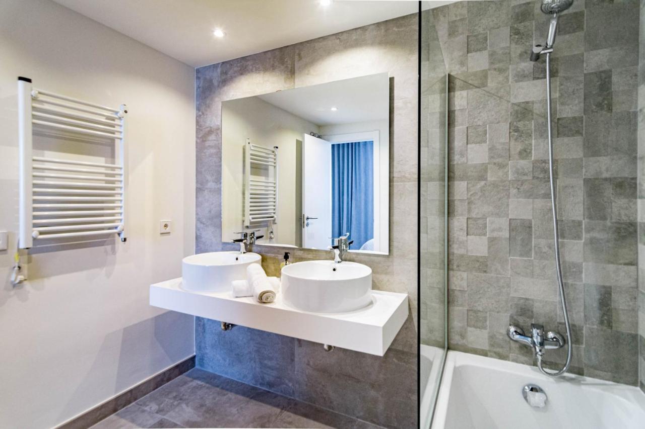 Inf42m- Modern Apartment, Families Only