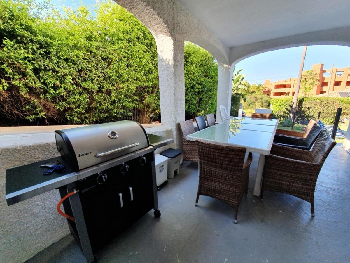 Villa Beautiful 5 Bedroom Villa, Sea Views, Private Pool, Newly Refurbished *
