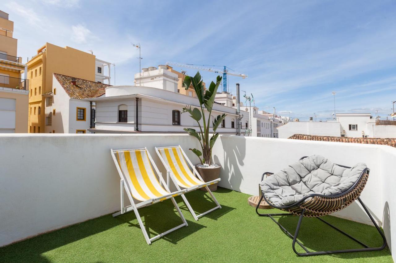 Enjoy At Our Fully Equipped 2br Town House, Beach- 1min Holiday home *