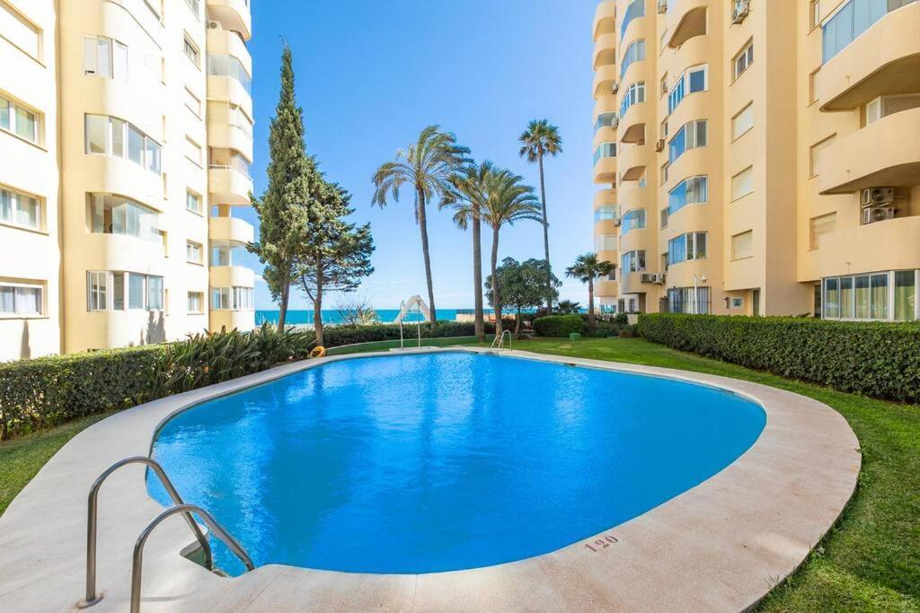 Seaview Marine Port With Pools Appartement