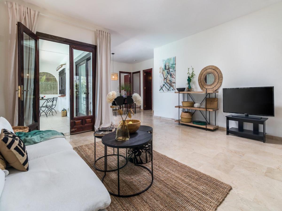 De La Quilla- Private Swimming Pool Next To The Apartment Estepona