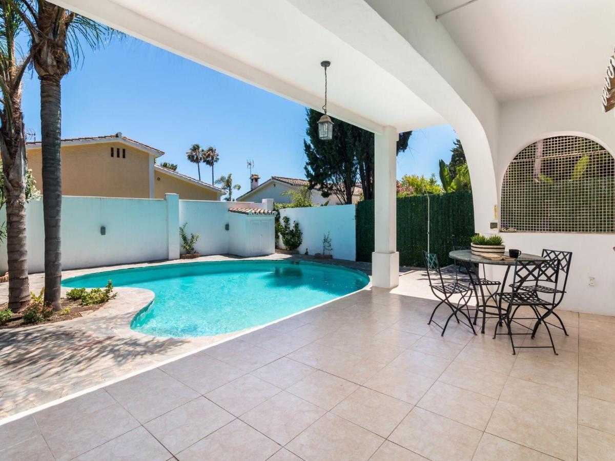 De La Quilla- Private Swimming Pool Next To The