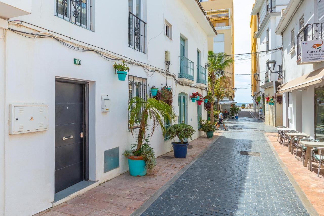 Enjoy At Our Fully Equipped 2br Town House, Beach- 1min