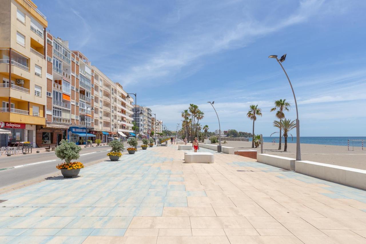 Enjoy At Our Fully Equipped 2br Town House, Beach- 1min Holiday home
