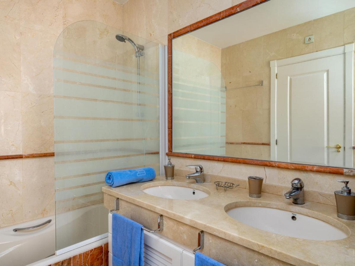 Apartment Hacienda Del Sol By Interhome Estepona