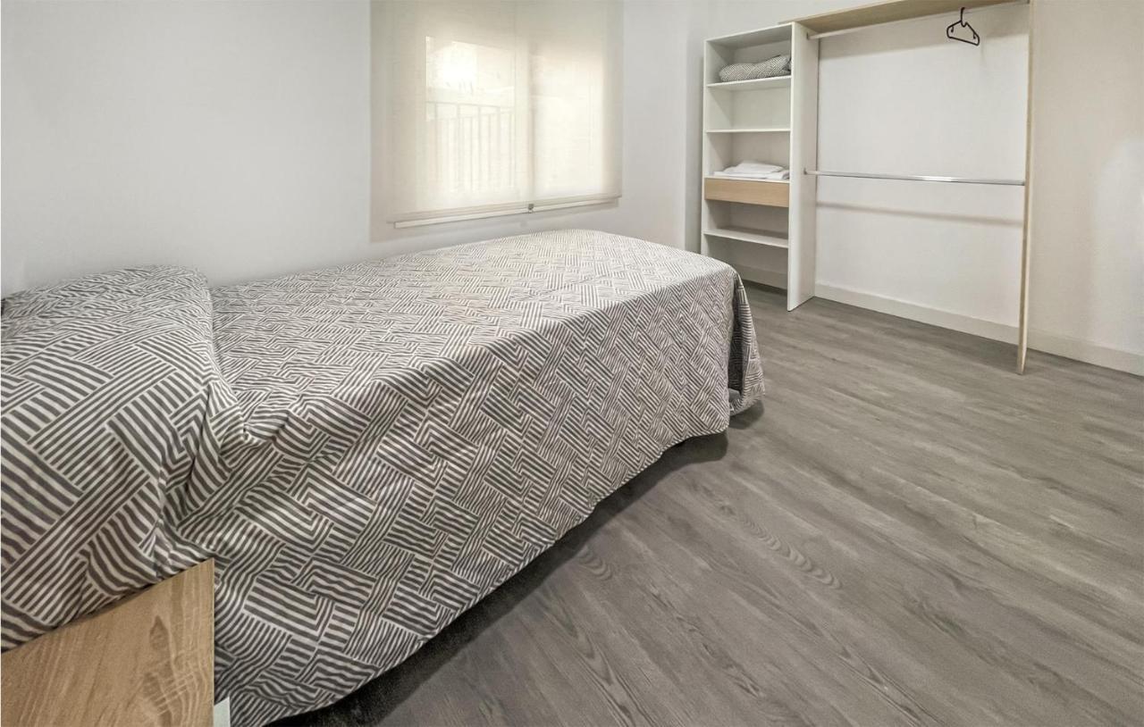 Apartment 3 Bedroom Awesome In Estepona