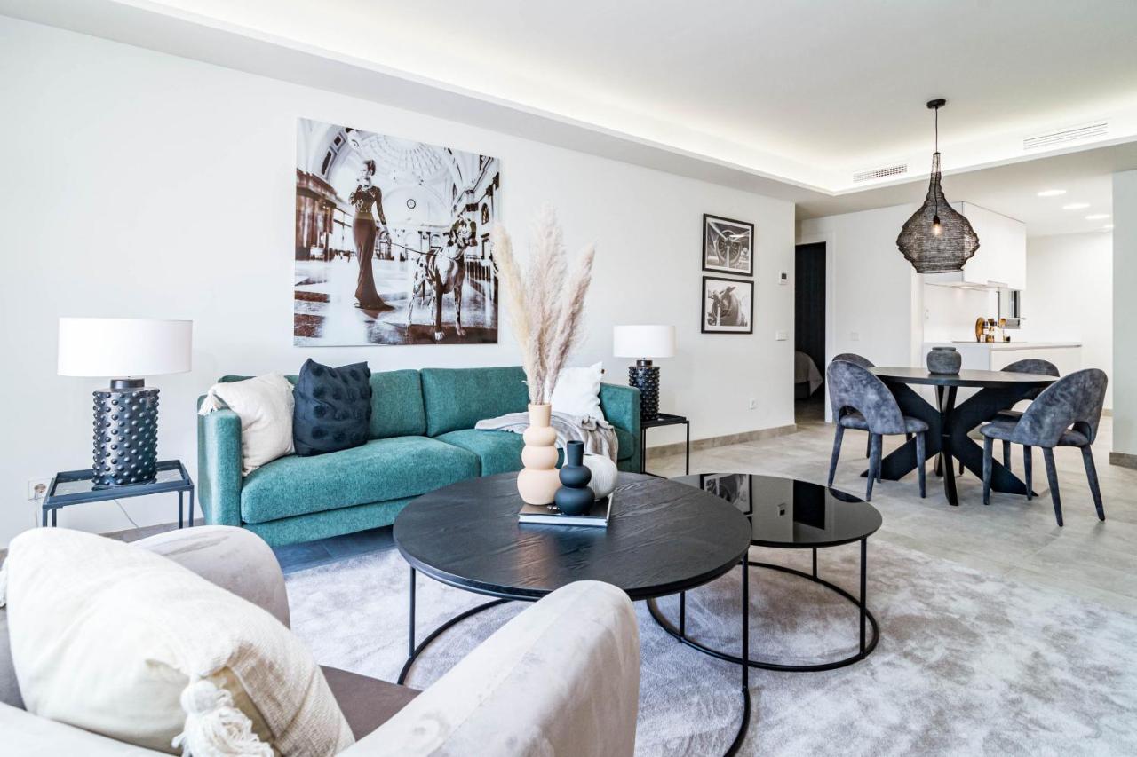Inf27e- By Roomservices *