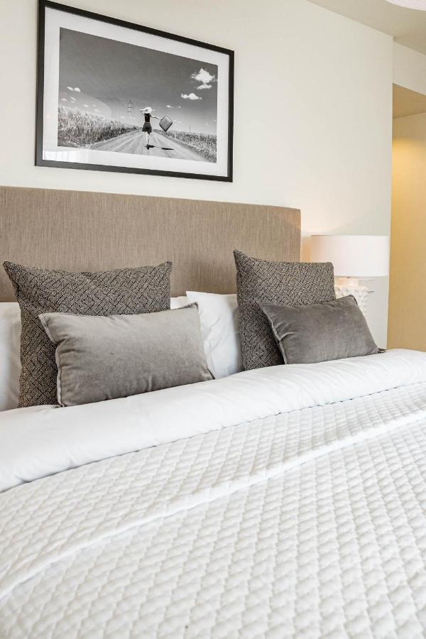 Inf27e- By Roomservices * Estepona