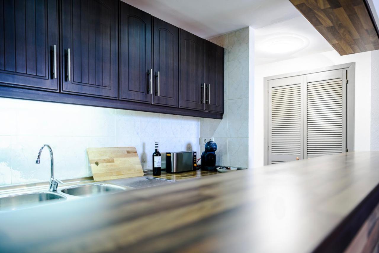 Apartment Marina With Sea Views, Pool And Parking *
