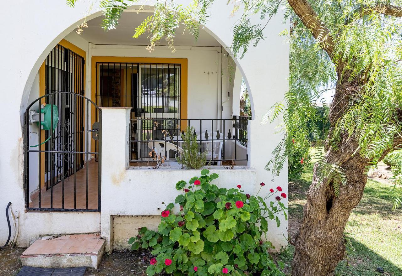 Bhost - Las Acacias Apartment