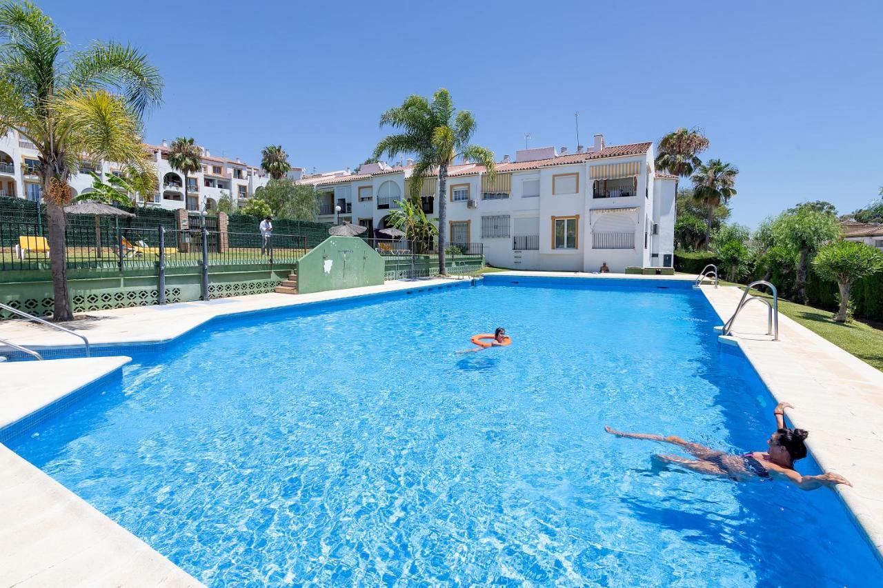 Bhost - Las Acacias * Estepona