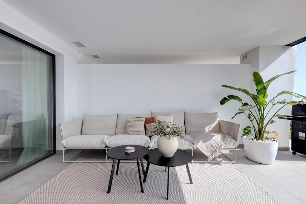 Brand New, Elegant Ground Floor Two Bed Apartment Estepona